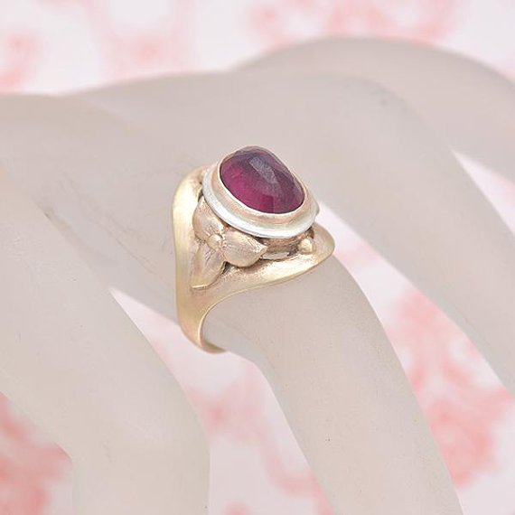 Etsy - Gold and Ruby Ring Size K